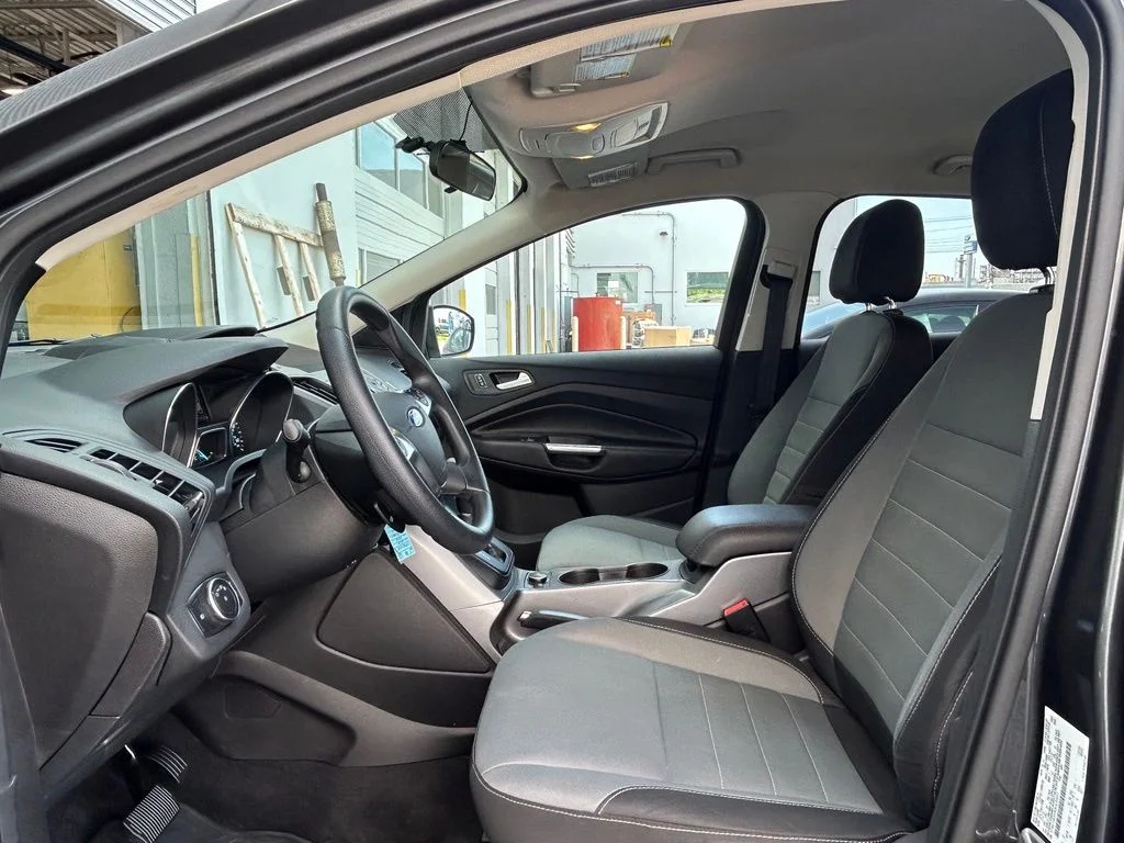 Used 2016 Gray Ford SE image 12