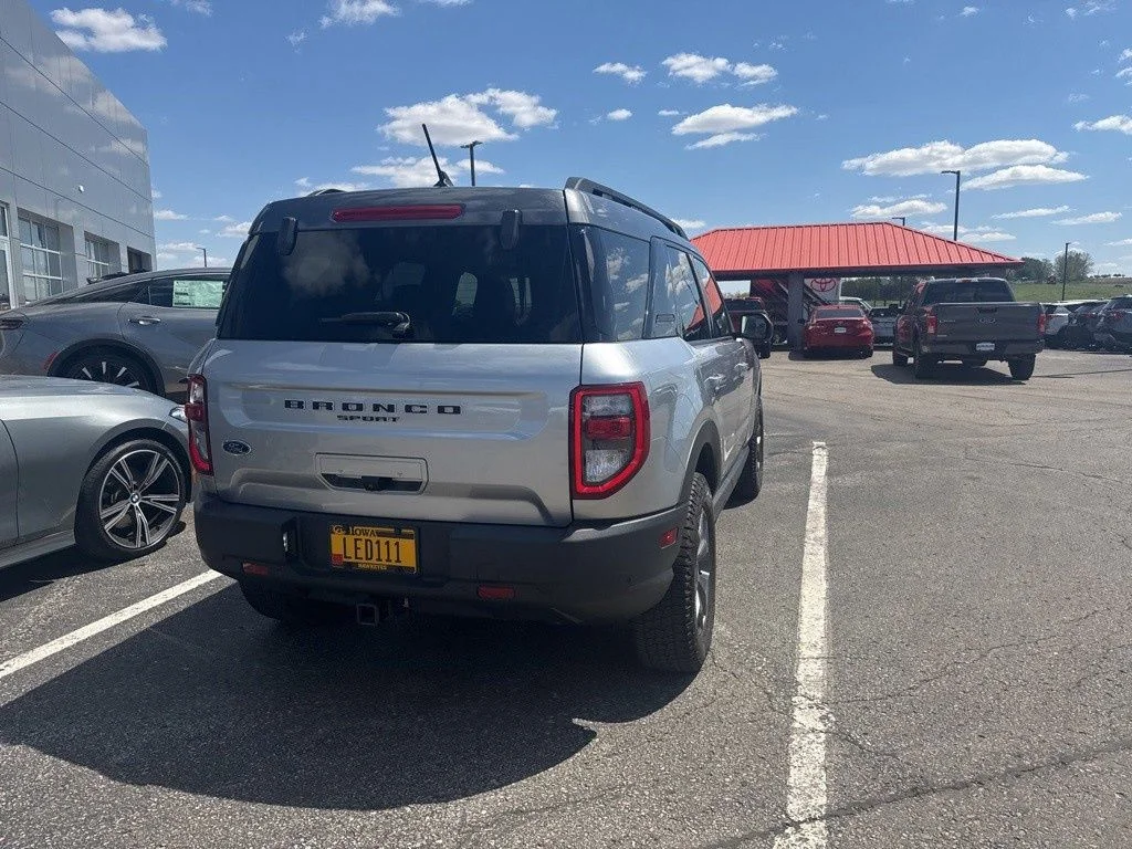 Used 2021 Silver Ford Badlands image 15