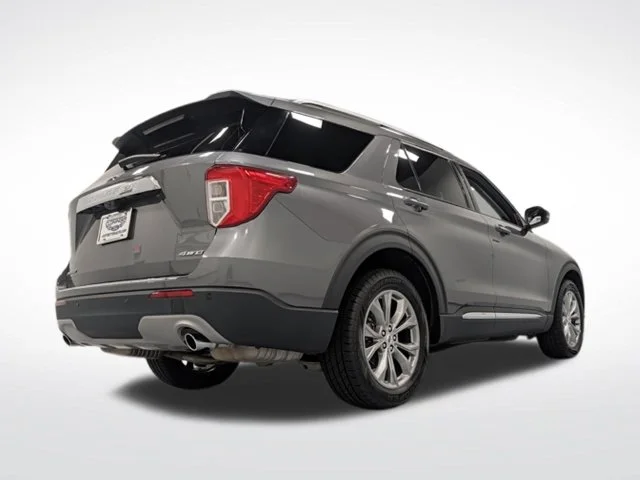 Used 2023 Gray Ford Limited image 8