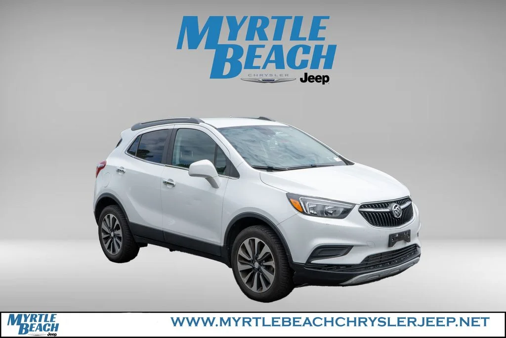 Used 2021 Summit White Buick Preferred image 8