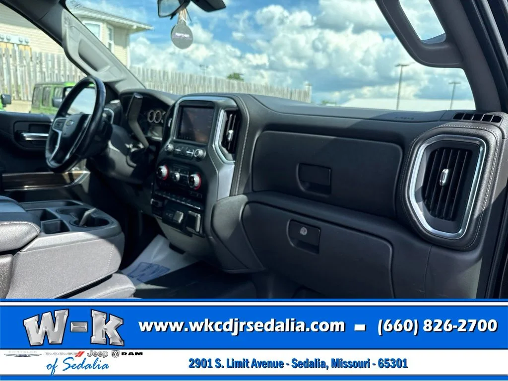 Used 2020 Brown Chevrolet LT image 30
