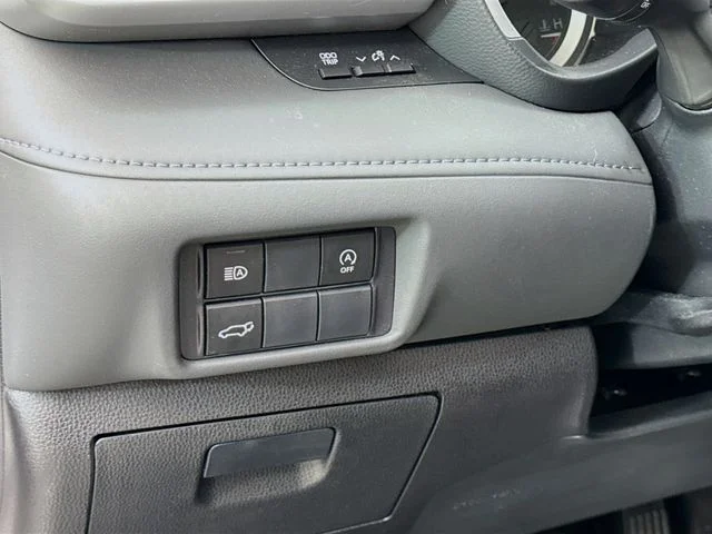 2023 Toyota Highlander XLE - Photo 10