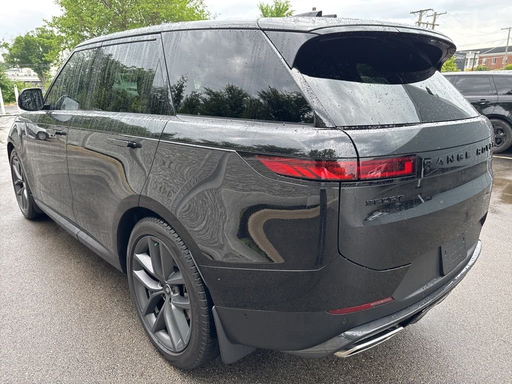 Used 2024 Black Land Rover SE image 4