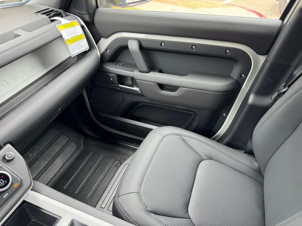 New 2026 Borasco Grey Land Rover S image 24