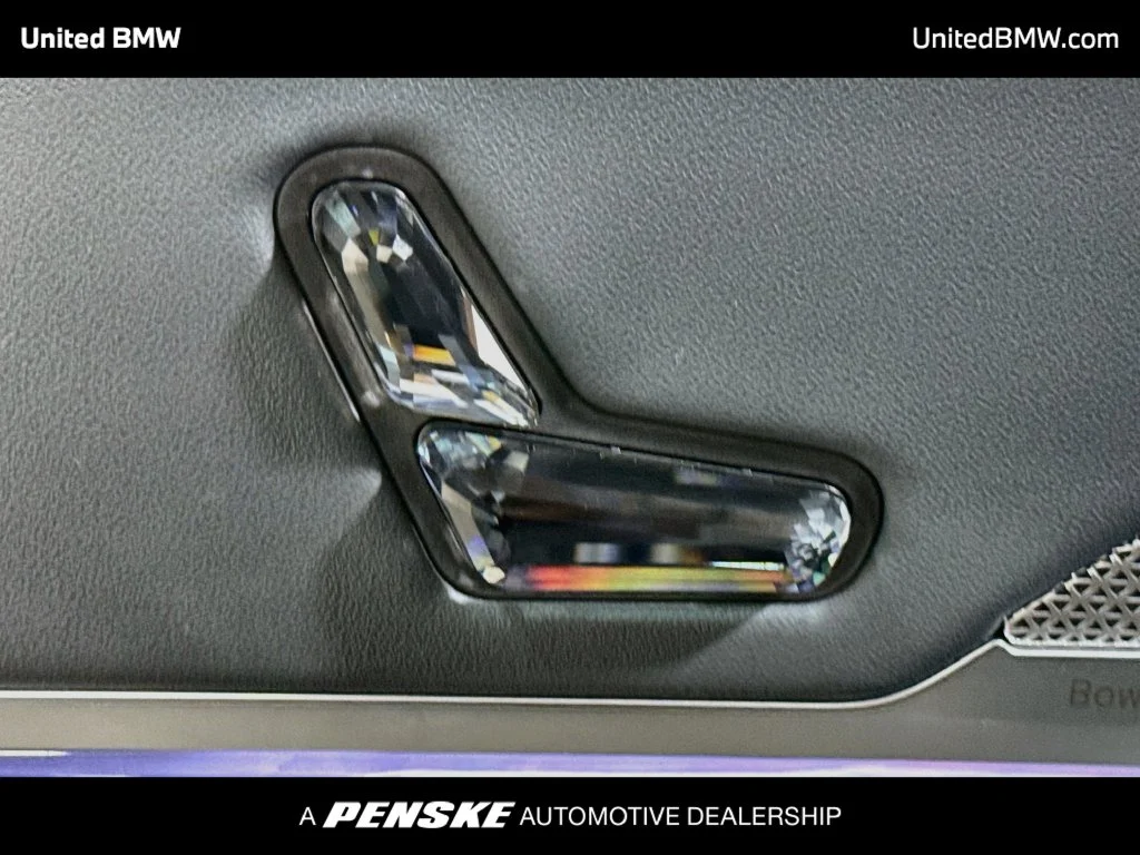 Certified Used 2023 Black Sapphire Metallic BMW 760i xDrive image 11