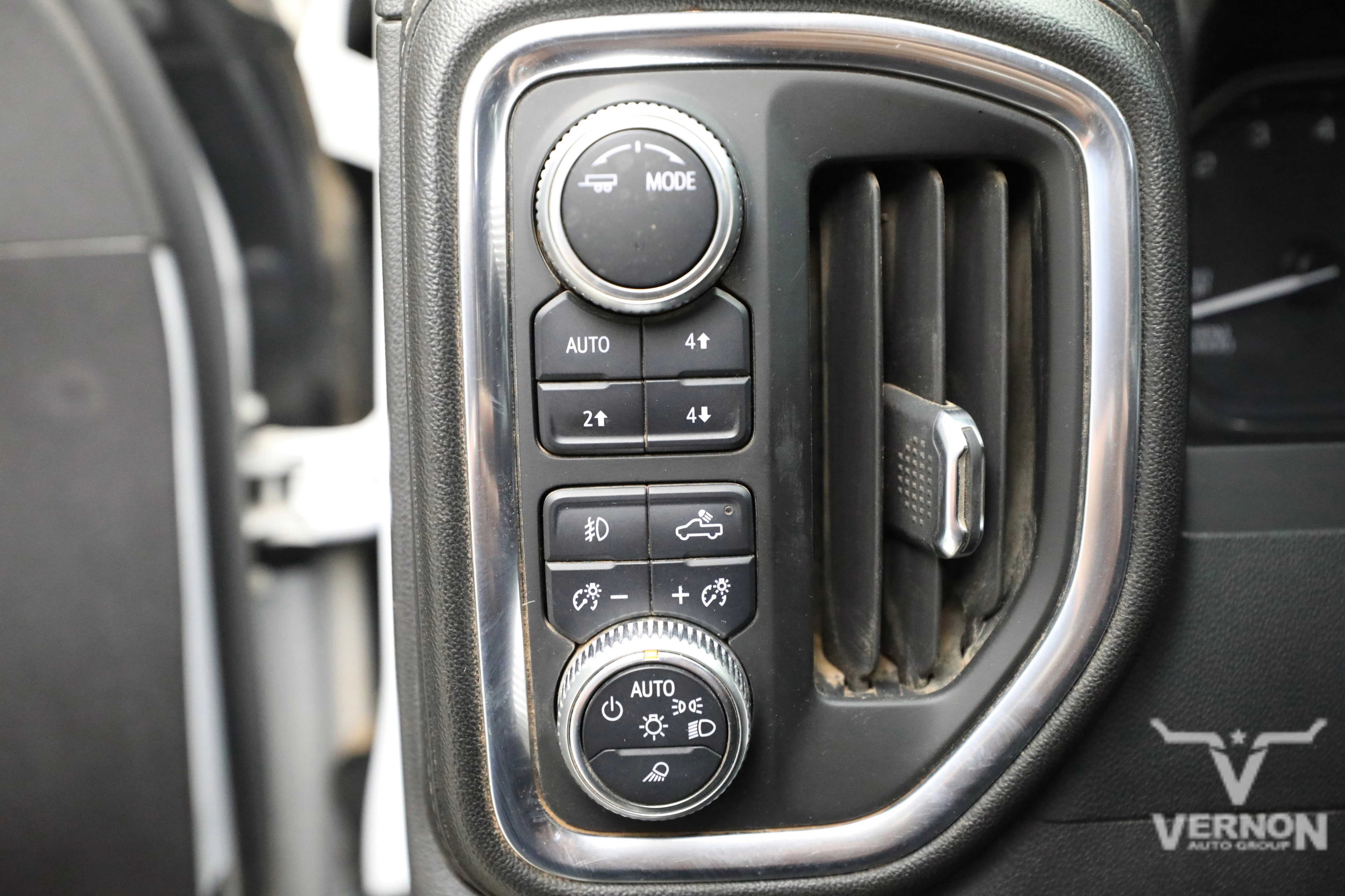 Pre-Owned 2020 GMC Sierra 1500 SLT Texas Edition Crew Cab 4x4 X31