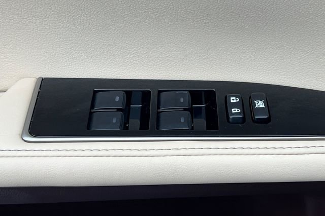 Used 2016 Red Lexus 350 image 14