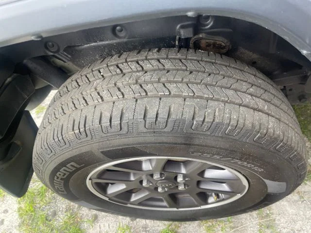 Used 2021 Gray Jeep Unlimited Sahara image 6