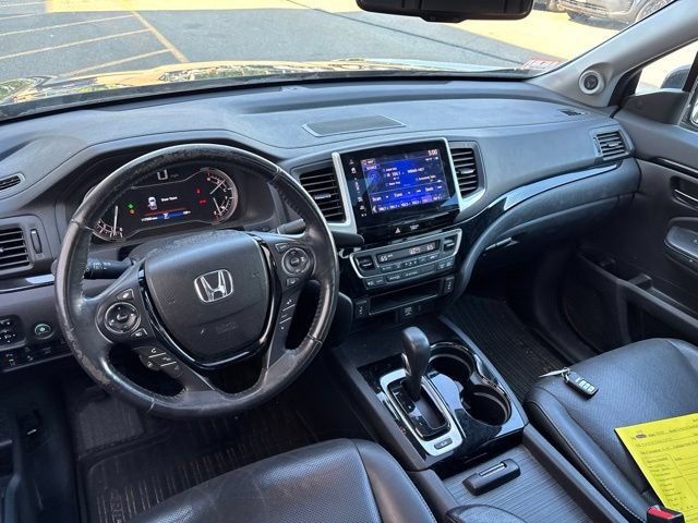 Certified Used 2017 Crystal Black Pearl Honda RTL-E image 13