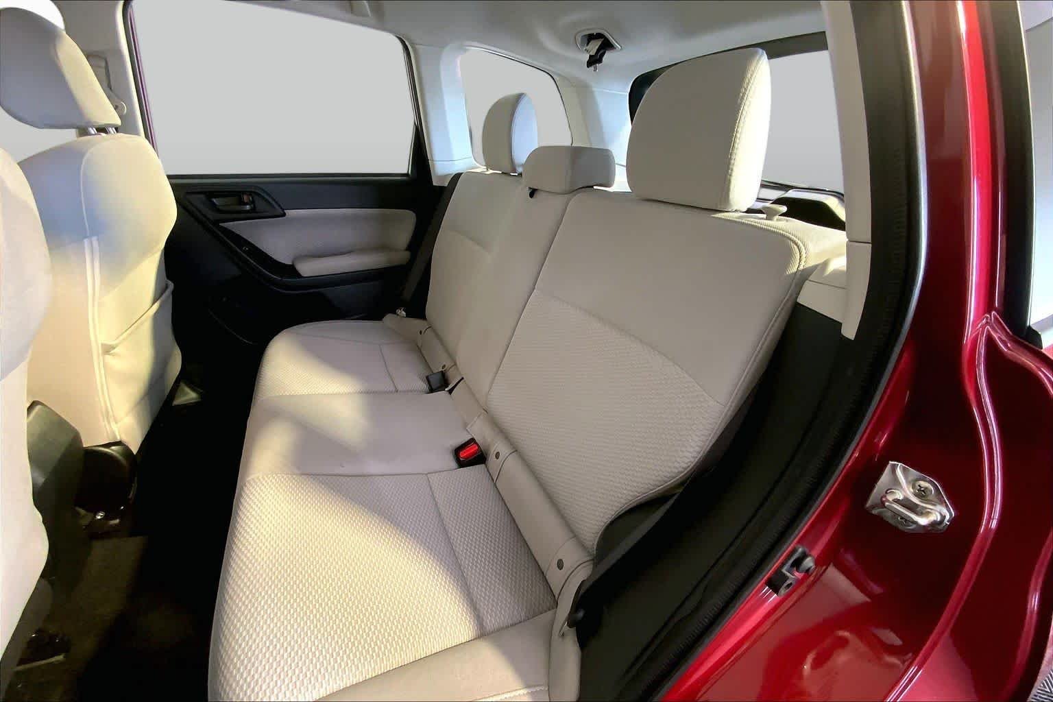 Used 2018 Venetian Red Pearl Subaru  image 21
