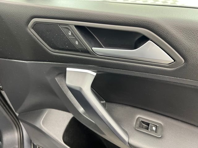 Used 2021 Gray Volkswagen 2.0T SE image 27