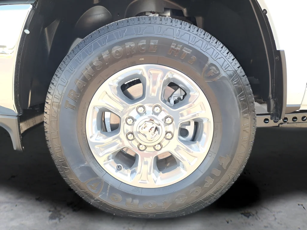 New 2026 Bright White Clear-Coat Exterior Paint RAM Big Horn image 9