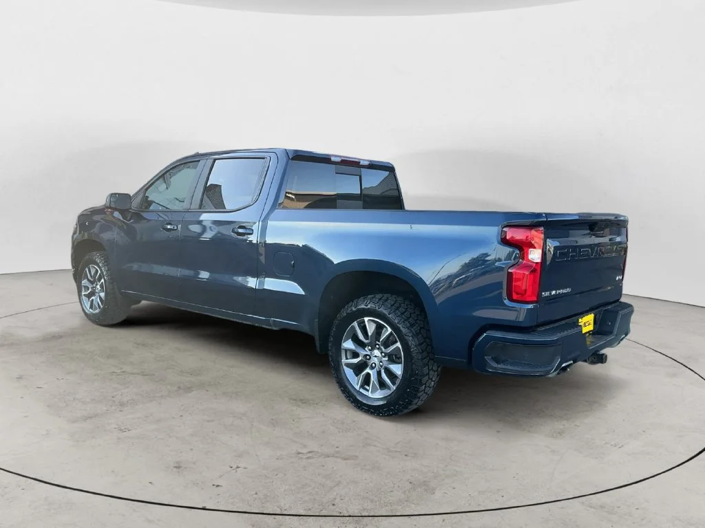 Used 2020 NORTHSKY BLUE METALLIC Chevrolet RST image 11