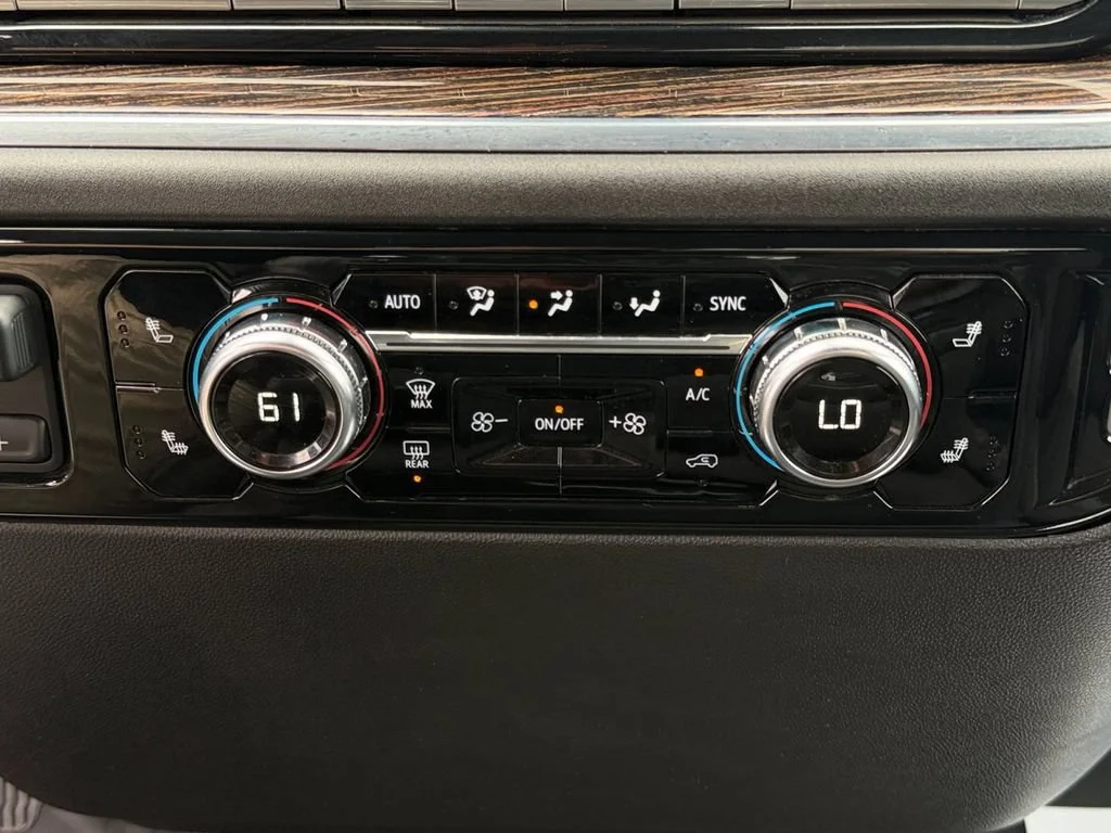 Used 2024 Downpour Metallic GMC SLE image 22