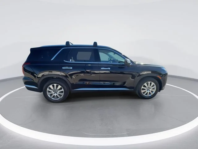 Used 2023 Black Hyundai SEL image 9