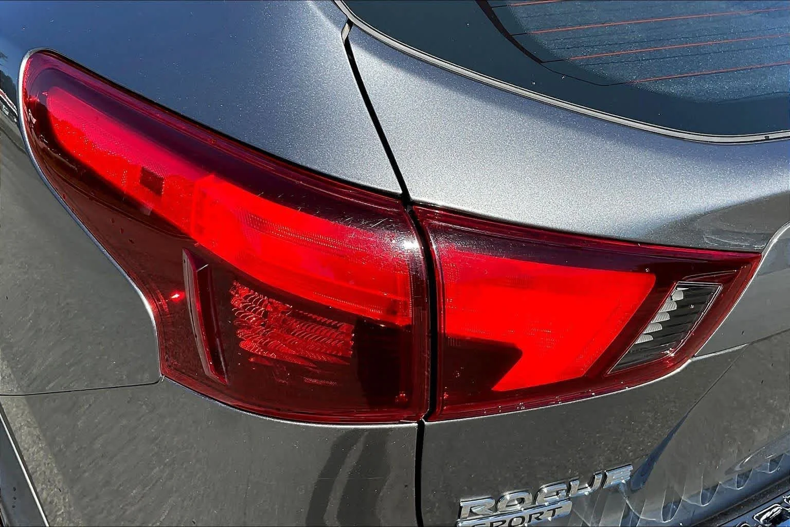 Used 2018 Gun Metallic Nissan SV image 28