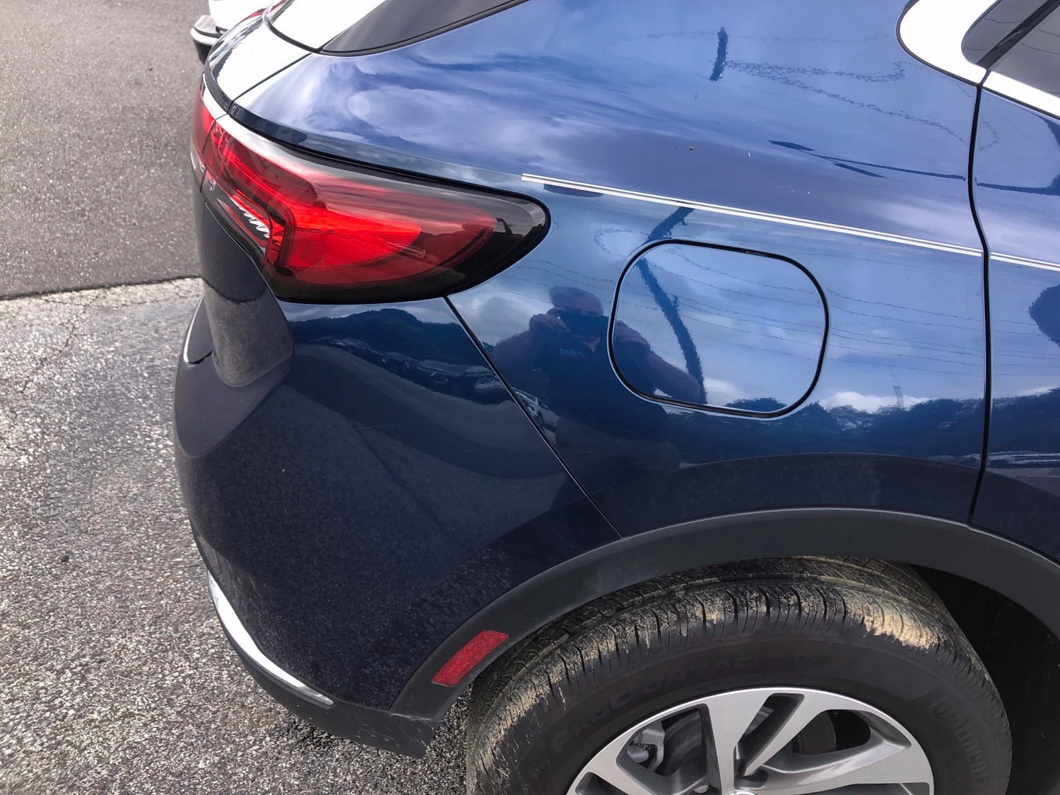 Used 2023 SAPPHIRE METALLIC Buick Essence image 23