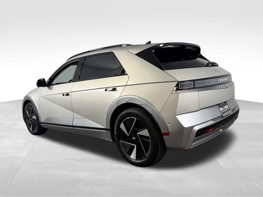 Used 2026 Gold Hyundai Limited image 9