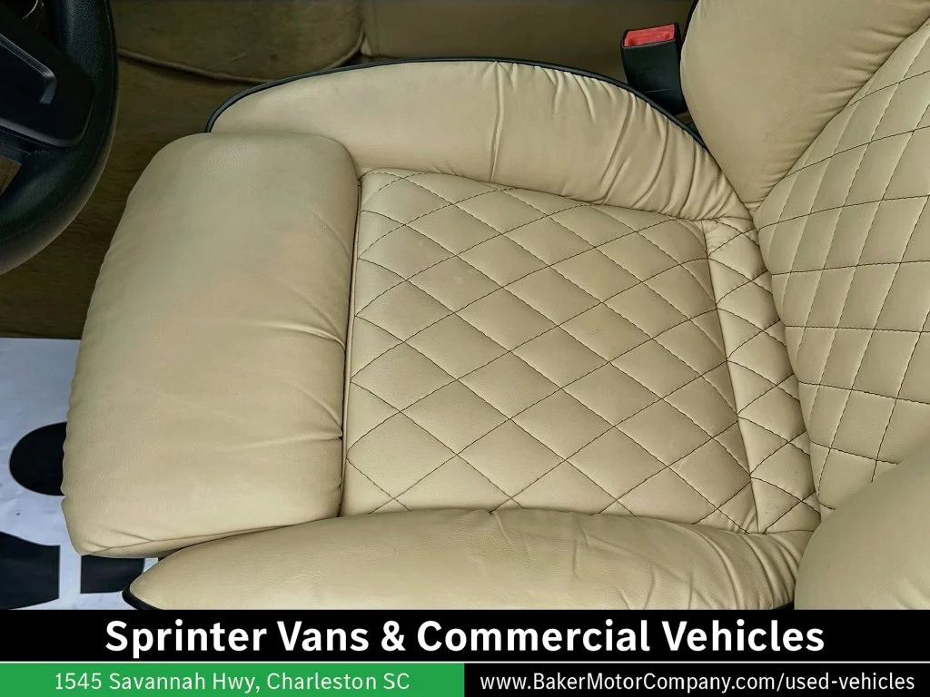 Used 2019 Jet Black Mercedes-Benz Cargo 170 WB EXT image 21