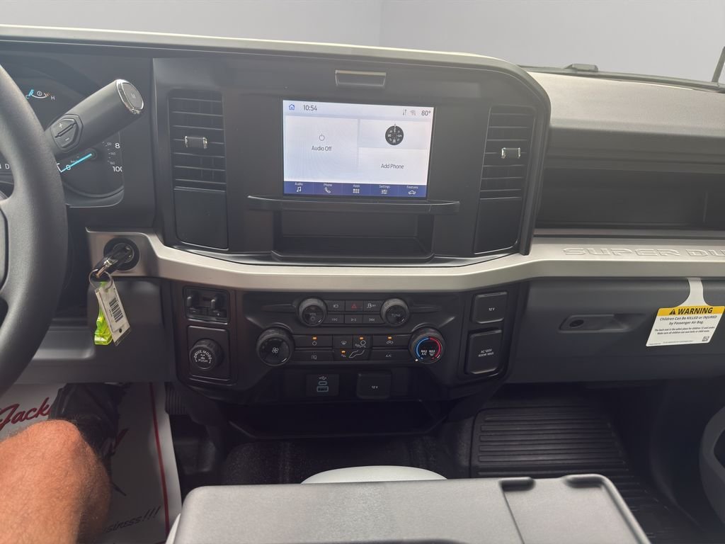 Used 2025 Oxford White Ford XL image 23