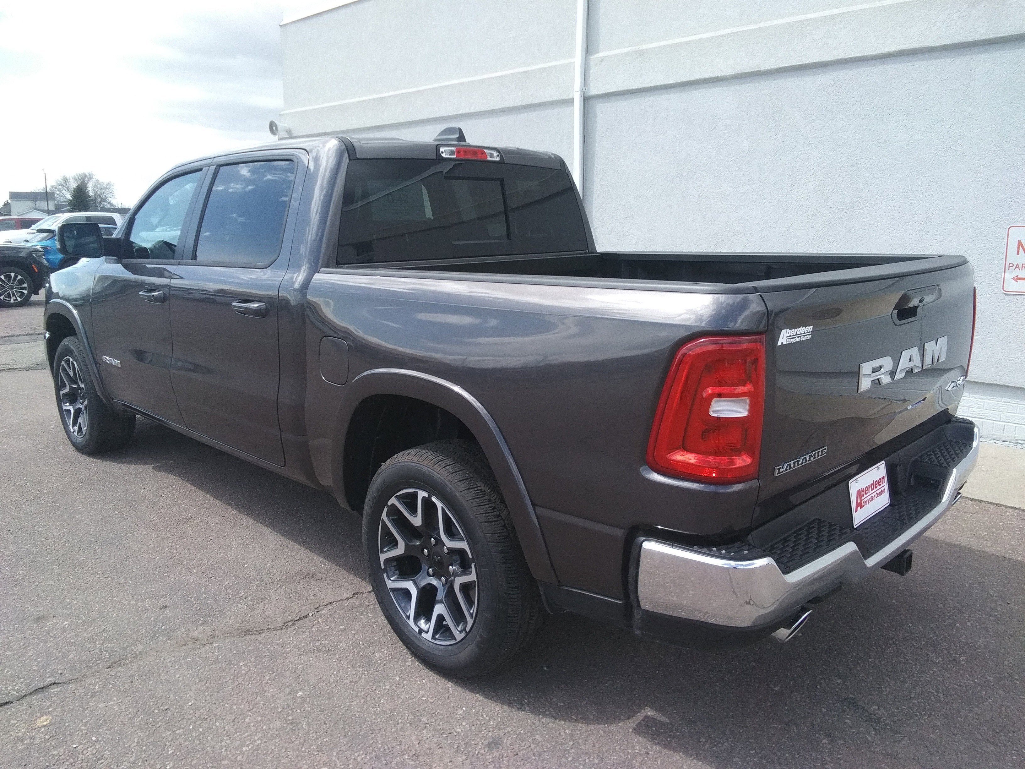New 2026 Granite Crystal Metallic Clear-Coat Exterior Paint RAM Laramie image 7