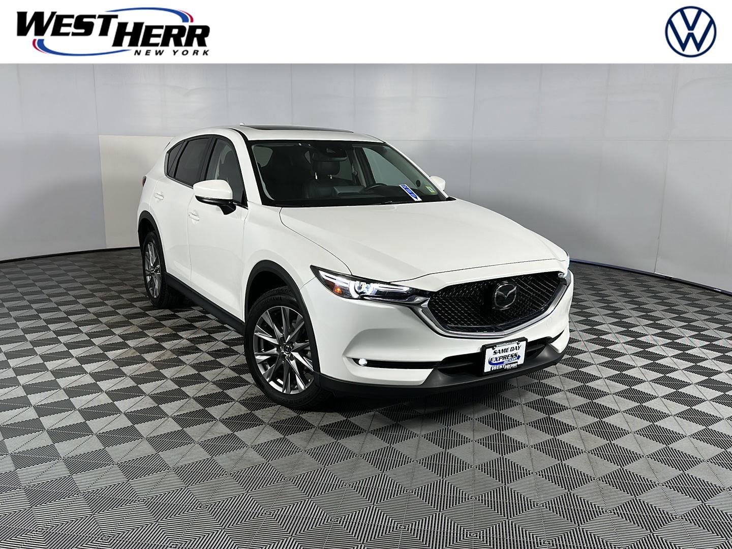 Used 2021 Snowflake White Pearl Mazda Grand Touring image 1