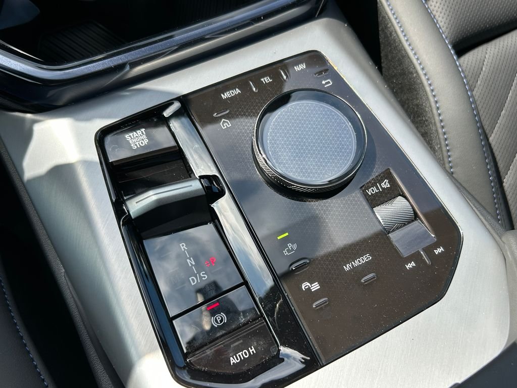 New 2026 Alpine White BMW 30 xDrive image 29