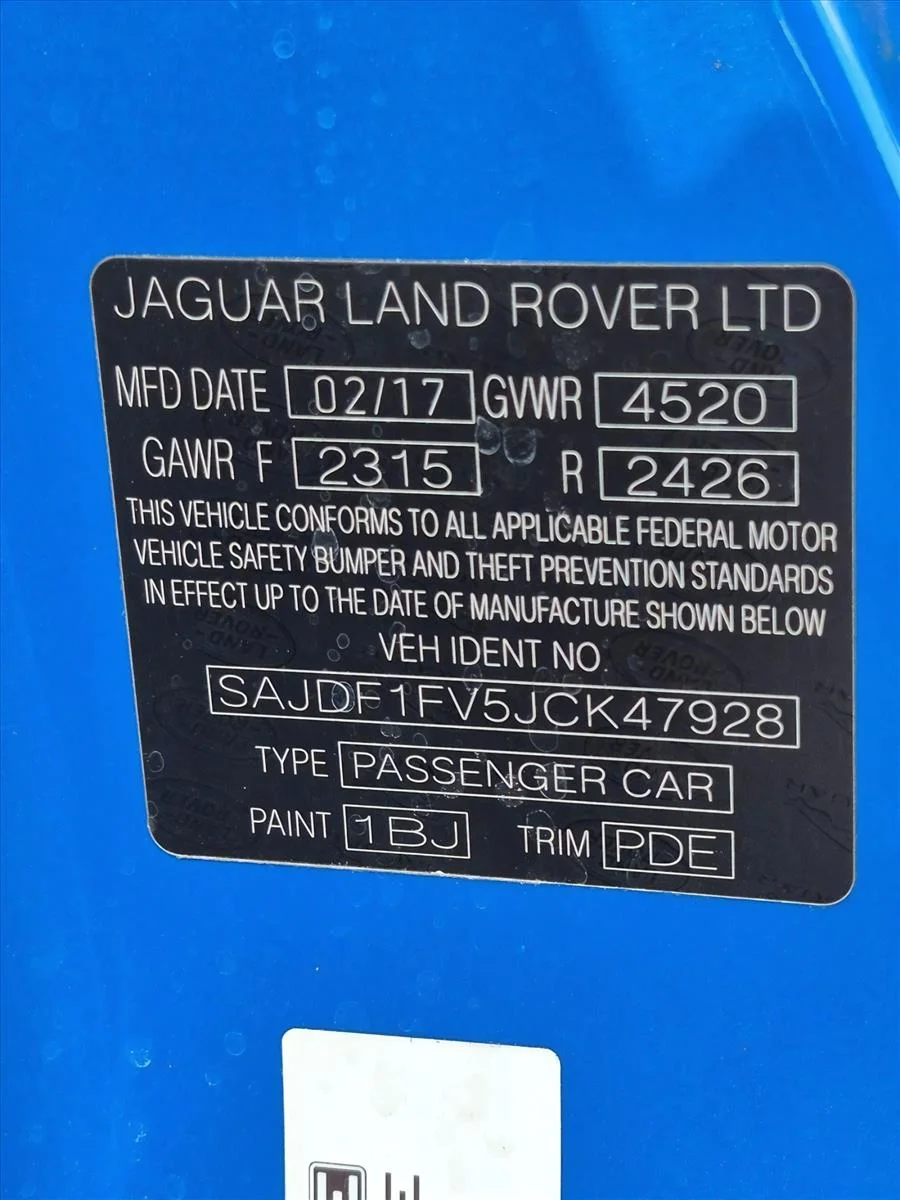 Used 2018 Ultra Blue Metallic Jaguar R-Dynamic image 15