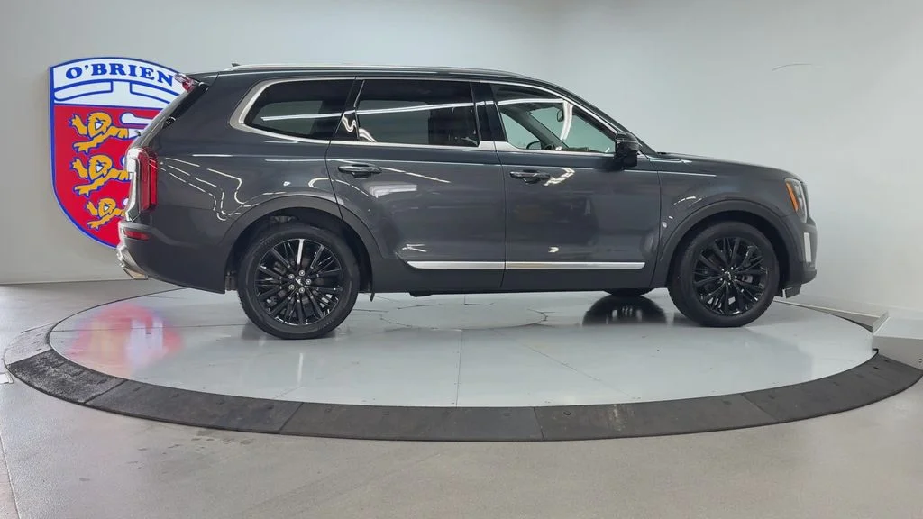 Used 2022 Grey Kia SX image 4