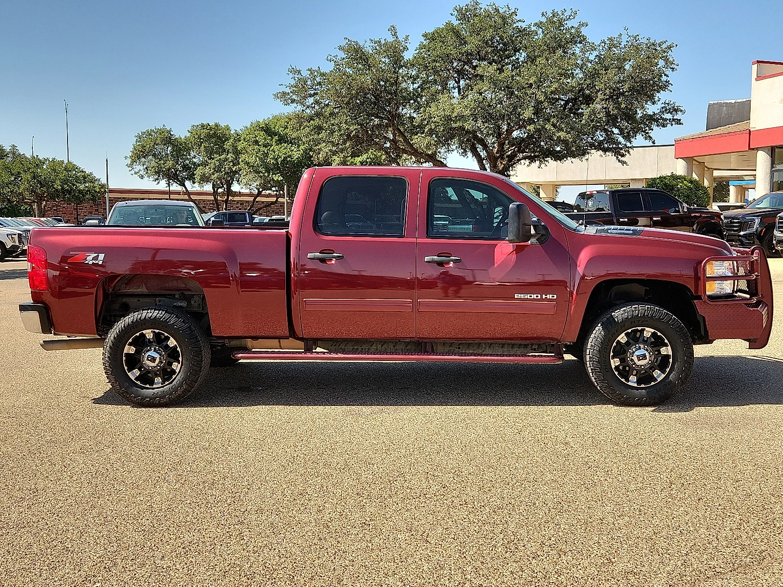 Used 2013 Red Chevrolet LT image 5