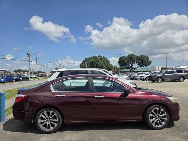Used 2014  Honda Sport image 4