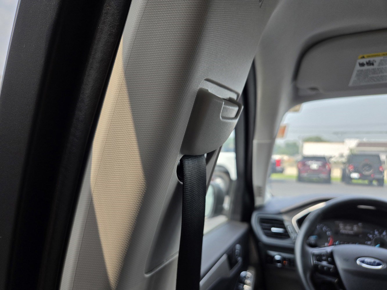Used 2022  Ford SE image 29