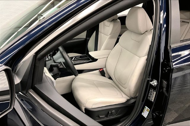 Used 2025 Deep Sea Hyundai SEL Convenience image 24