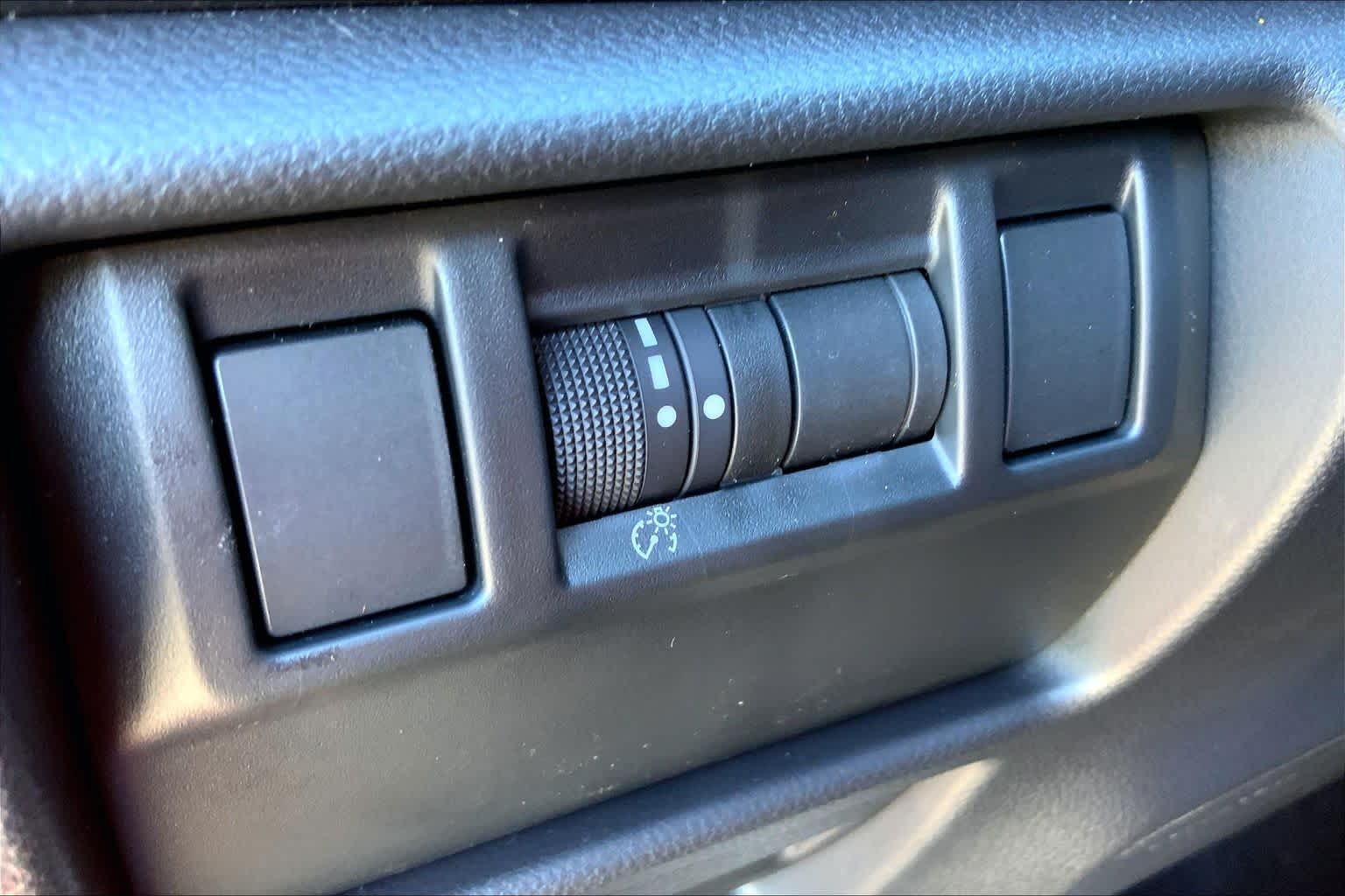 2026 Subaru Crosstrek Premium - Photo 17