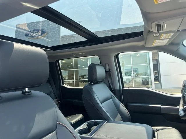 New 2026 Oxford White Ford F-250® Lariat® image 9