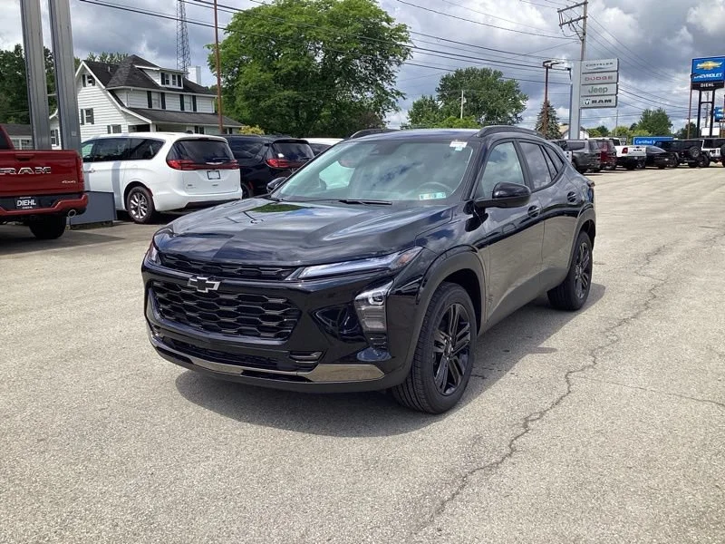 New 2026 Mosaic Black Metallic Chevrolet ACTIV image 3