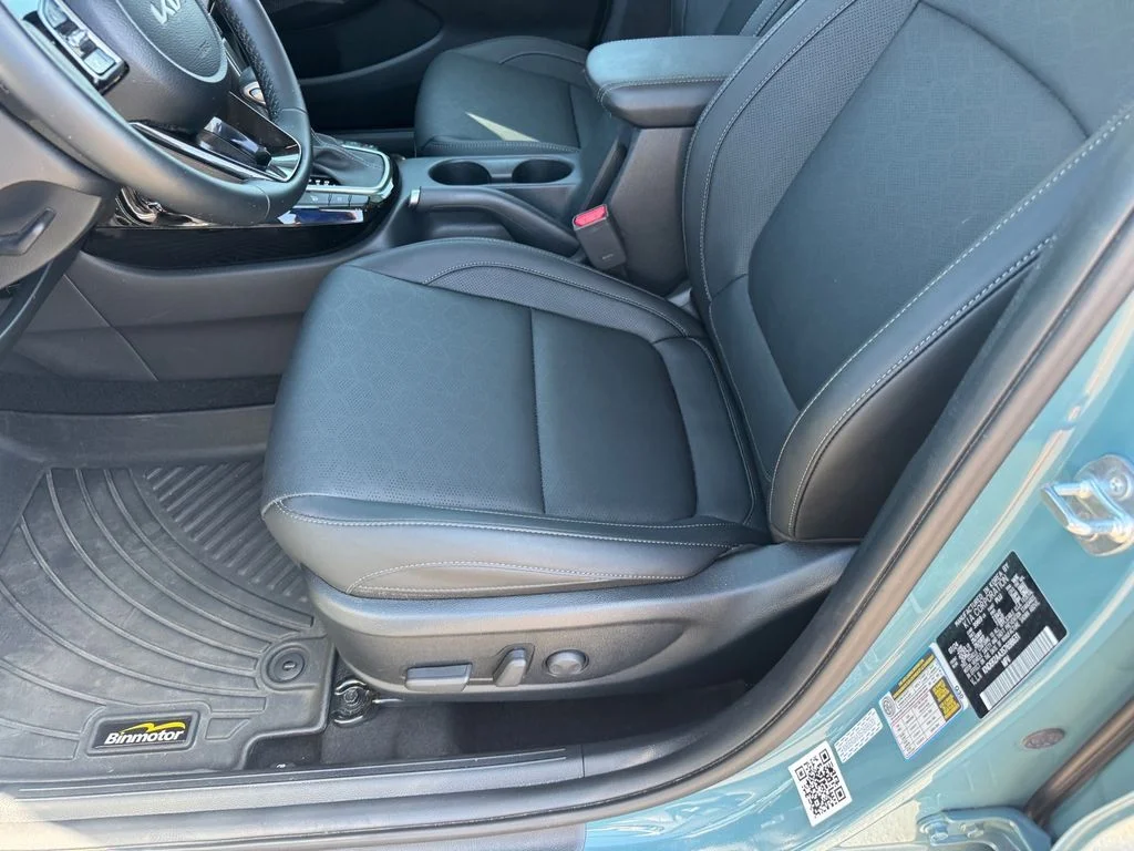 Used 2025 Blue Kia EX image 8