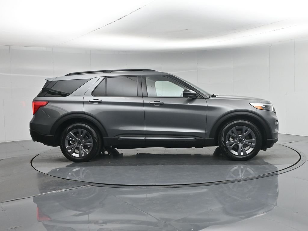 Used 2023 Gray Ford XLT image 28