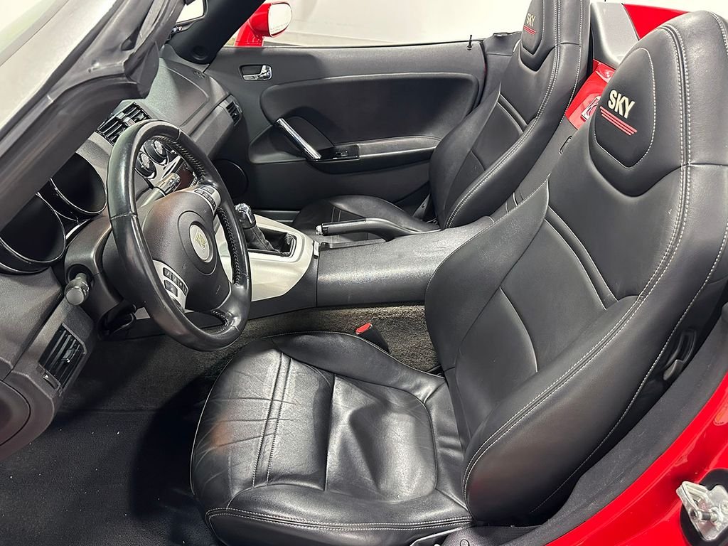 Used 2007 Red Saturn Base image 41