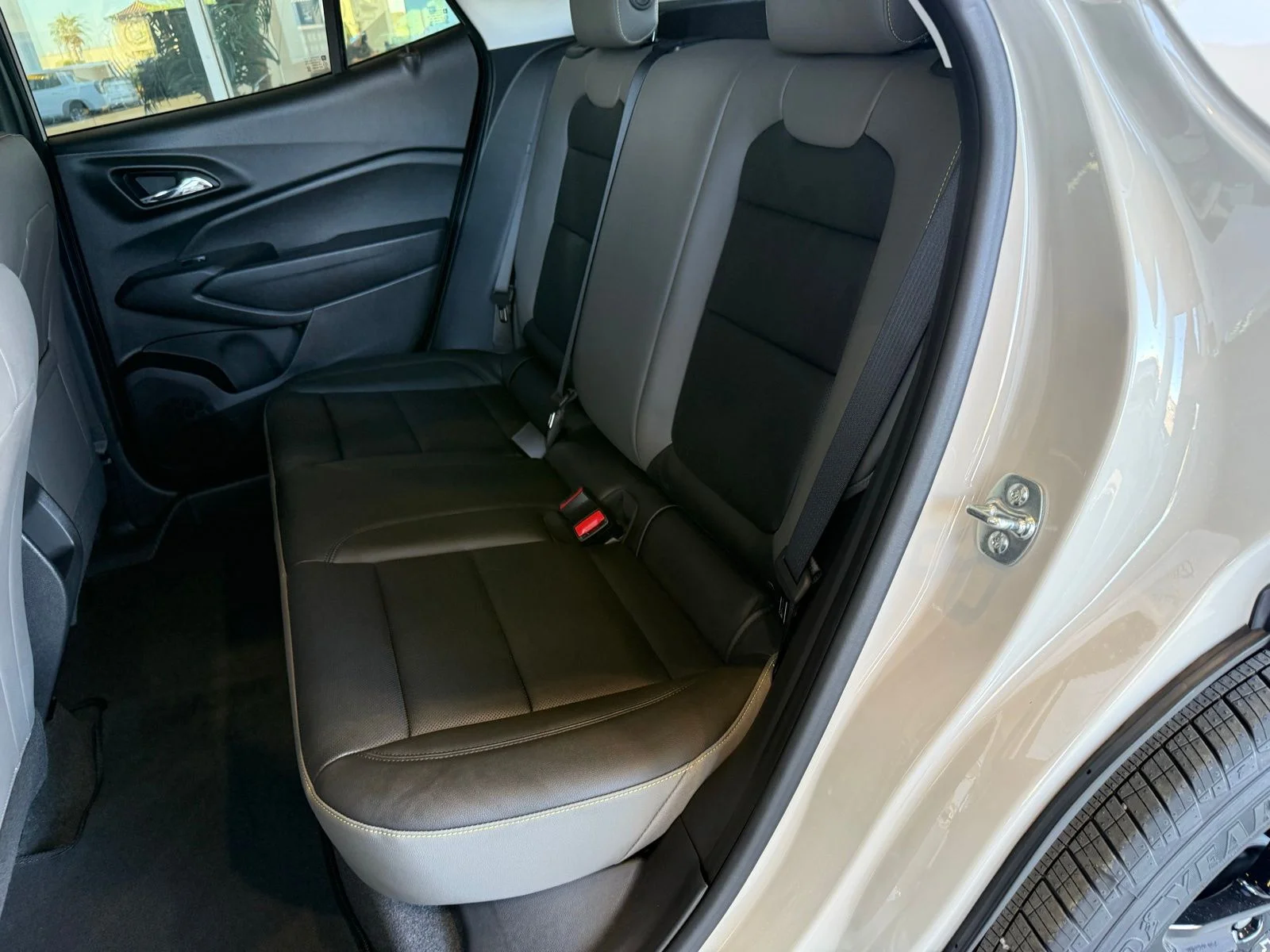 New 2026 White Chevrolet ACTIV image 34