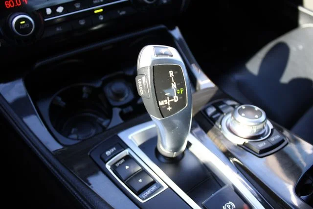 Used 2012 Silver BMW 528i xDrive image 23
