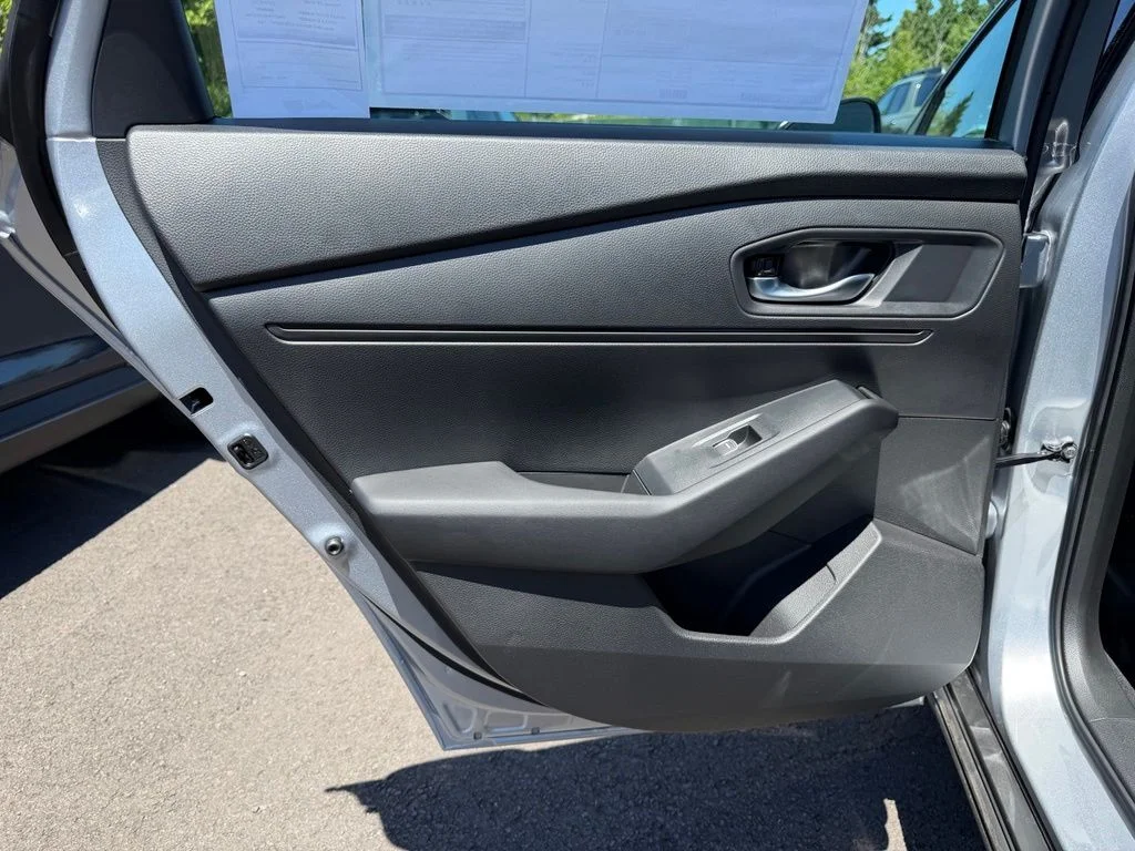 New 2026 Solar Silver Metallic Honda SE image 29