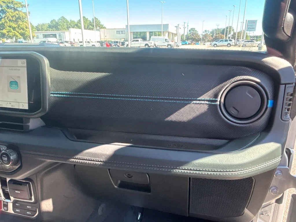 Used 2024 Silver Jeep Rubicon 4xe image 21