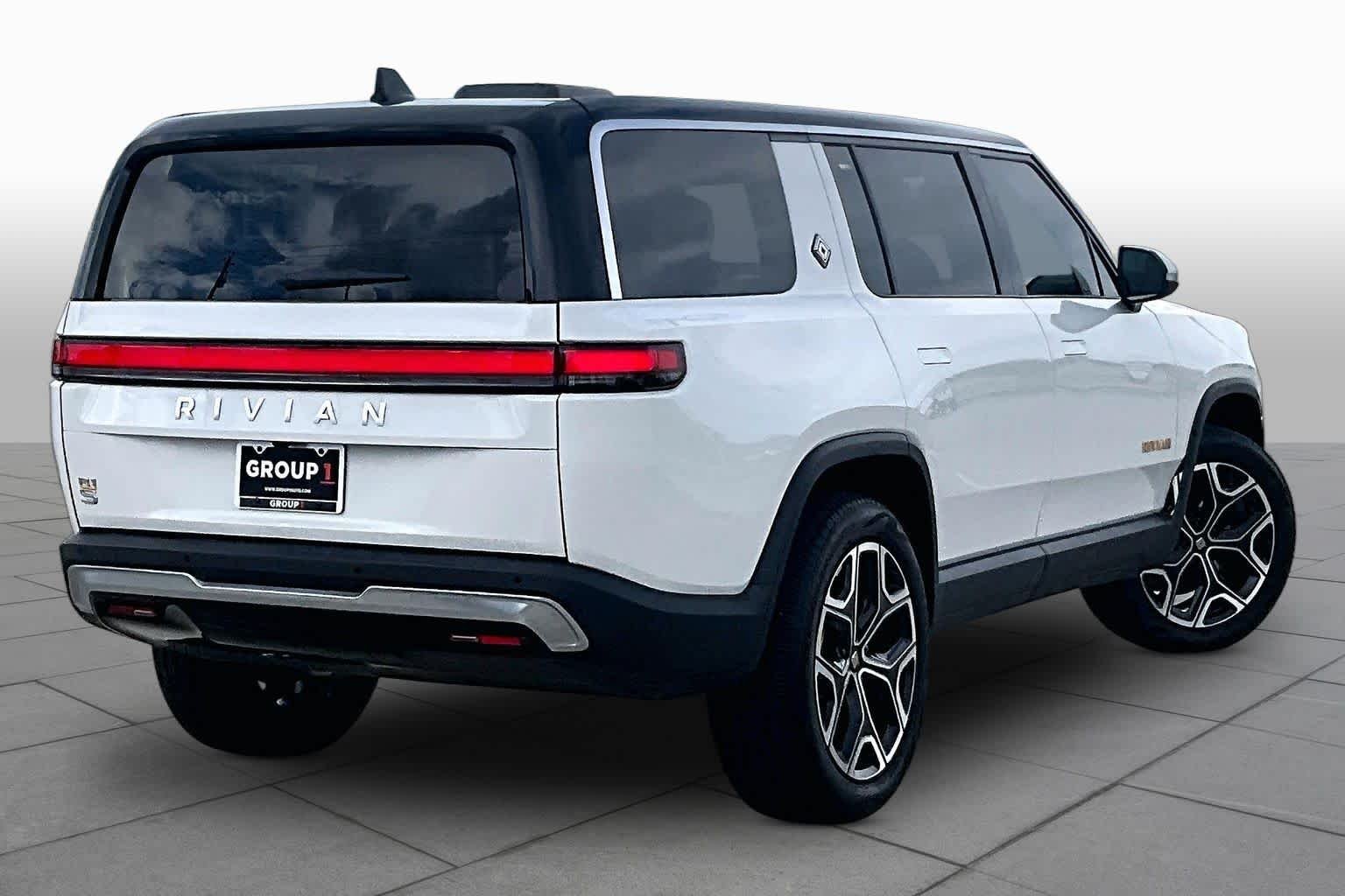 Used 2024 Glacier White Rivian Adventure image 12