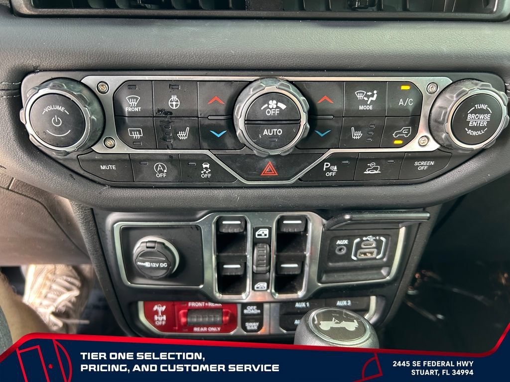 Used 2024 Gray Jeep 4-Door Recon 4x4 image 23