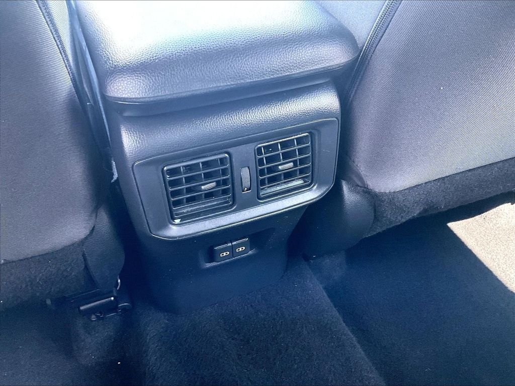 Used 2025 White Toyota XLE image 27