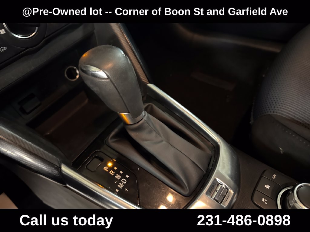 Used 2016 Blue Scion Base image 25