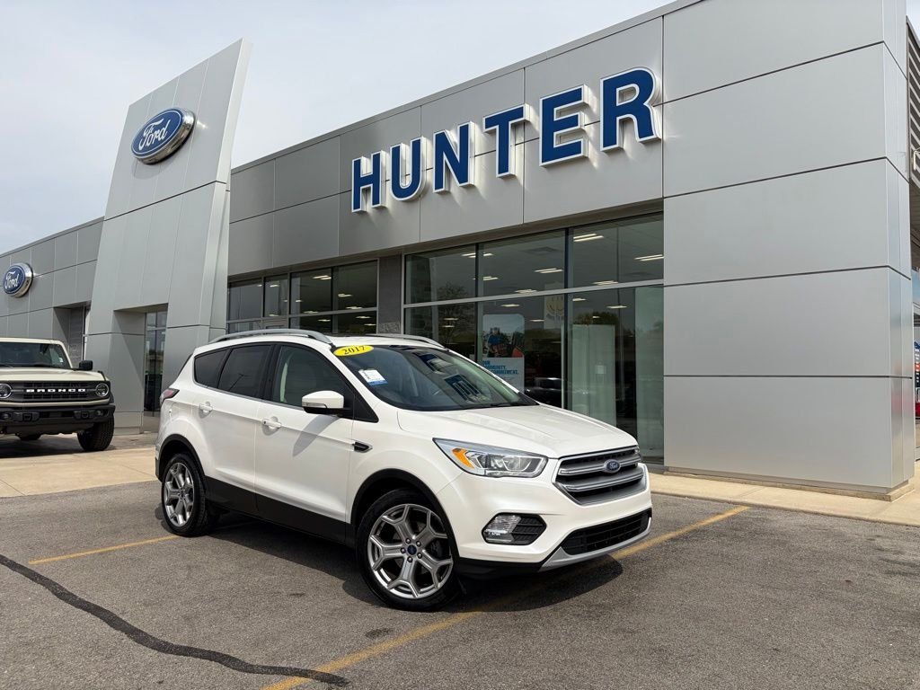 2017 Ford Escape Titanium's photo