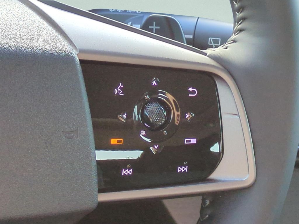 New 2026 Everest White Pearl TriCoat / Super Black Two-tone Nissan Platinum image 24