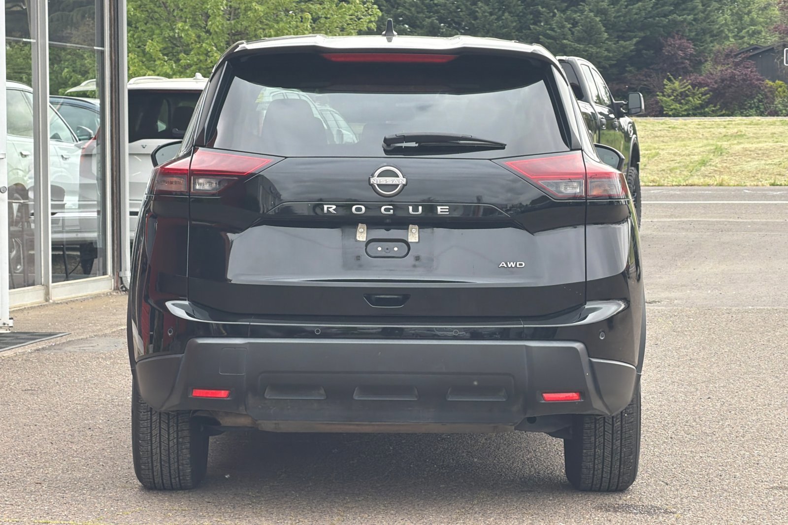 Used 2024 Super Black Nissan S image 5